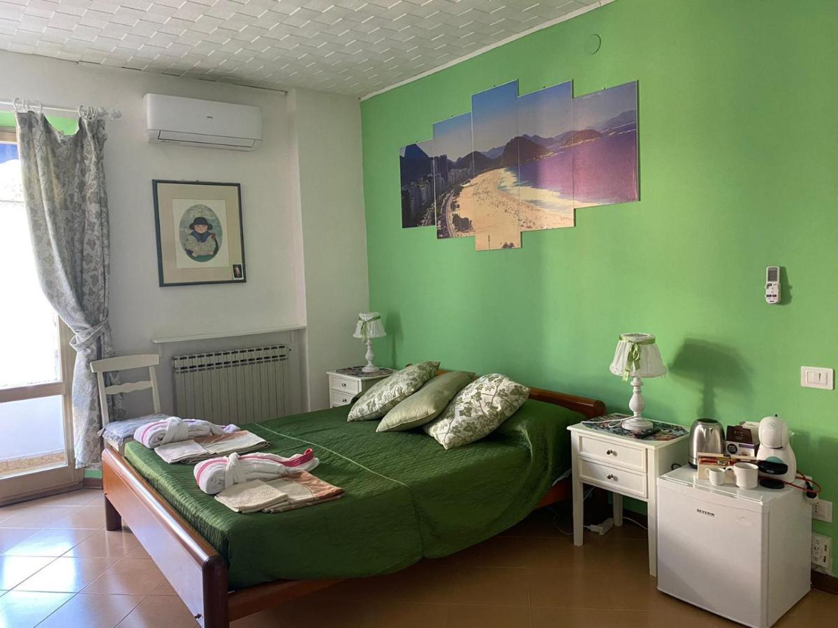 Pousada Copacabana Praia - Affittacamere - Casa Vacanza A Porto SantʼElpidio Exterior foto